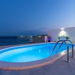 5 Bedroom Awesome In *