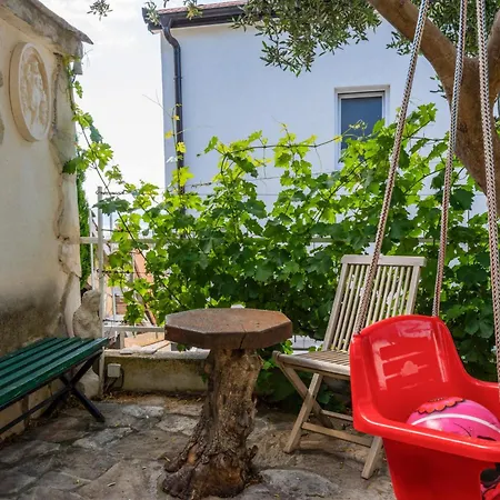 5 Bedroom Awesome In Stanici *