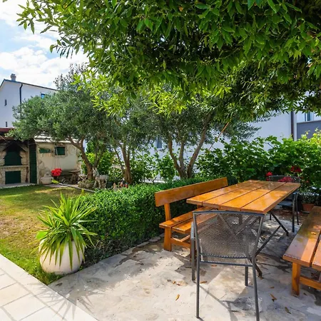 5 Bedroom Awesome In Stanici