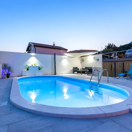 5 Bedroom Awesome In Stanici *