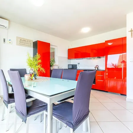 5 Bedroom Awesome In Stanici