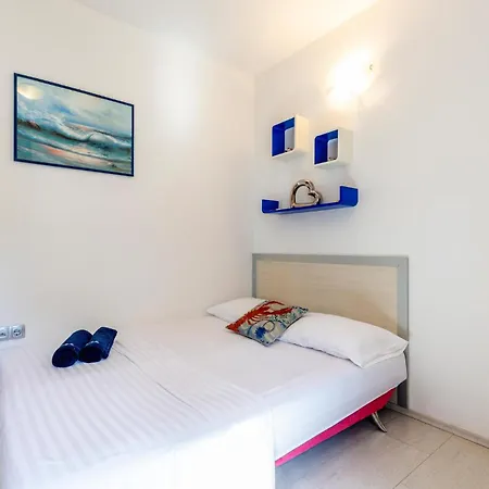 5 Bedroom Awesome In Stanici Holiday home Celina